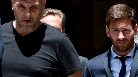 Lio Messi tendría la puerta abierta en el futbol inglés, a pesar de su sentencia.