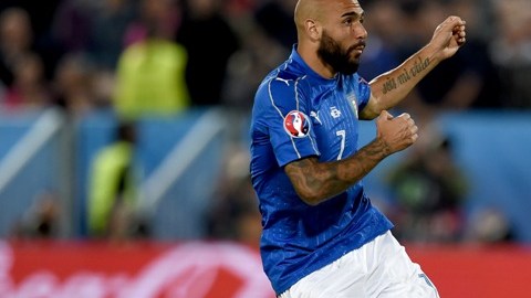 El italiano Simone Zaza protagonizó uno de los momentos más embarazosos de la Euro 2016.