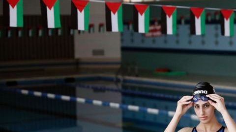 Mary Al Atrash, en la piscina de 25 metros en la que entrena de cara a Río 2016.