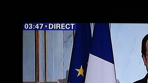 El presidente de Francia, Francois Hollande, dijo que su país "intensificará" los ataques a los extremistas en Siria e Irak.