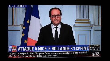 El presidente de Francia, Francois Hollande, dijo que su país "intensificará" los ataques a los extremistas en Siria e Irak.