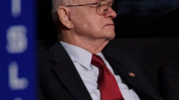 Los republicanos piden que Clinton vaya a la cárcel.