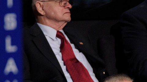 Los republicanos piden que Clinton vaya a la cárcel.