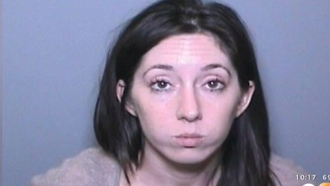 Michelle Suzanne Hadley, de 29 años y residente de Ontario, supuestamente ordenó atacar la esposa de su expareja.