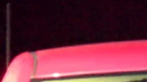 El joven fue abatido a tiros cuando condujo una camioneta roja en dirección a los agentes. (Foto: Captura/Twitter)