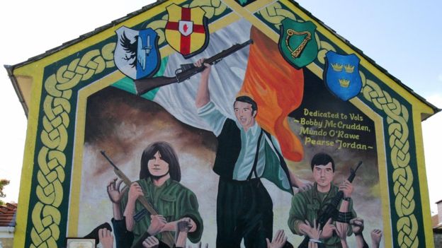 Durante tres décadas, los nacionalistas y republicanos norirlandeses se enfrentaron en su propia tierra.