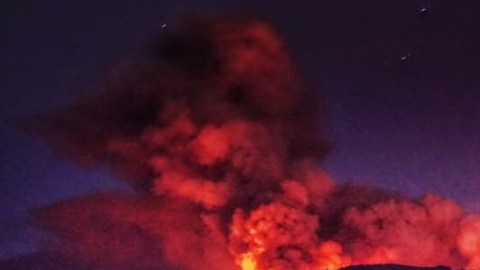 El incendio Soberanes arde en el norte de California, en el condado de Monterey.