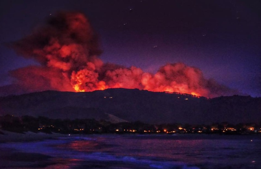 El incendio Soberanes arde en el norte de California, en el condado de Monterey.