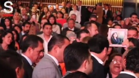 Madre implora ayuda a gobierno federal.