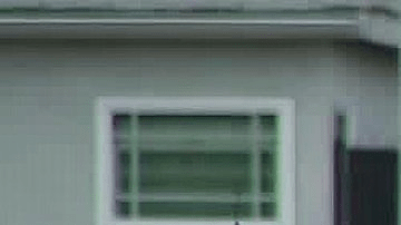 Una persona murió y dos más resultaron heridos en un tiroteo ocurrido cerca de la esquina de la calle Ratfliffe y la avenida Elmcroft en Norwalk. /KTLA