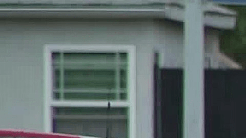 Una persona murió y dos más resultaron heridos en un tiroteo ocurrido cerca de la esquina de la calle Ratfliffe y la avenida Elmcroft en Norwalk. /KTLA