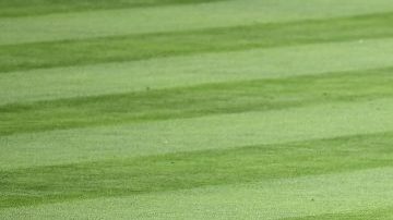 Yasiel Puig reacciona después del hit Jonathan Schoop en la entrada 14.