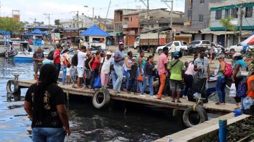 Colombianos varados en Panamá