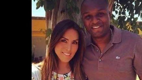 El futbolista está casado con Juliana Latorre, con la que tiene dos hijas.