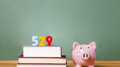 Las cuentas 529 están especialmente diseñadas para ahorrar con el objetivo de cubrir gastos de educación superior./Shutterstock