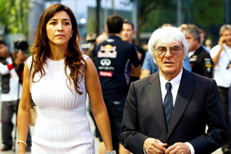 Bernie Ecclestone con su mujer, Fabiana Flosi.