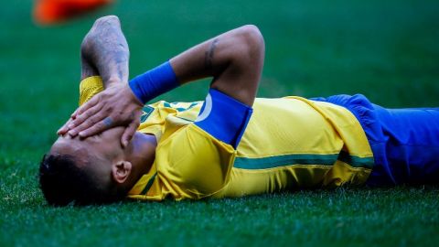 Brasil y Neymar decepcionaron en su debut en Río 2016.
