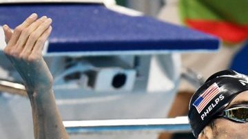 Impresionante: Michael Phelps se cuelga su oro olímpico número 20.