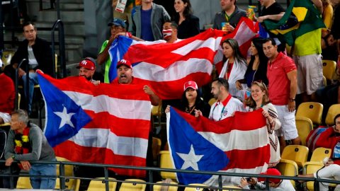 Los boricuas en la tribuna del complejo de tenis de Río 2016 apoyaron hasta el último punto a Mónica Puig.