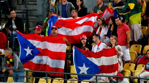 Los boricuas en la tribuna del complejo de tenis de Río 2016 apoyaron hasta el último punto a Mónica Puig.