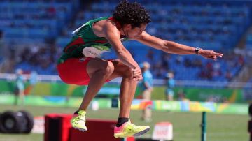 Alberto Álvarez no quiere pagar derecho de piso en la final del salto triple de Río 2016.