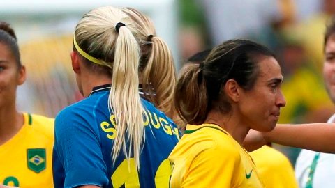 Brasil no pudo ante Suecia. Marta es la imagen de la decepción de un país entero en Río 2016.