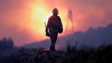 El incendio Bluecut ya abarca más de 30,000 acres.