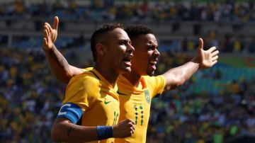 Neymar abrió y cerró la goleada para Brasil sobre Honduras.