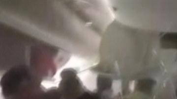 La desesperación y el miedo de las personas que viajaban en el vuelo EK521 era evidente.