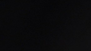 "Bang Bang" ofrece una irónica reflexión sobre la cultura de los tiroteos masivos que suceden en Estados Unidos.