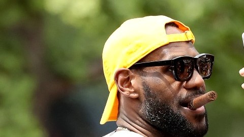 LeBron James dio a conocer la noticia en un perfil de Twitter.