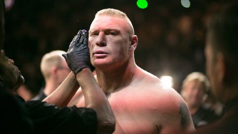 Brock Lesnar participó en el UFC 200.