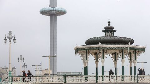 Algunos la consideran "un monstruo" y otros, una obra arquitectónica "de primera categoría".