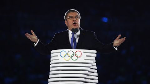 Bach durante su discurso en la ceremonia inaugural.