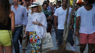 Madonna pasea por La Habana