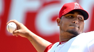 Jhoulys Chacin fue quien se acreditó el triunfo ante Yankees.