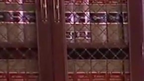 De izq. a der. Laura Lozano,  Abogada Gloria Allred y Rose Trevis, en conferencia de prensa.