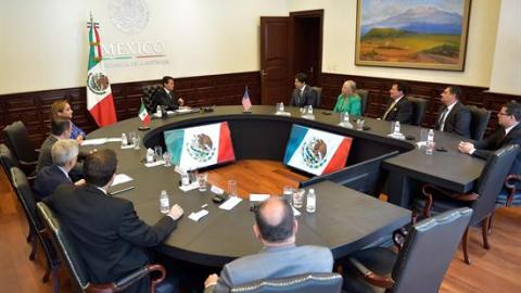 En su visita a México, los legisladores californianos expresaron su rechazo a la política de Trump.