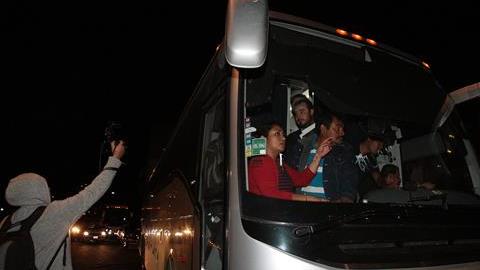 Los migrantes aseguraron que solo fueron despojados de sus pertenencias.