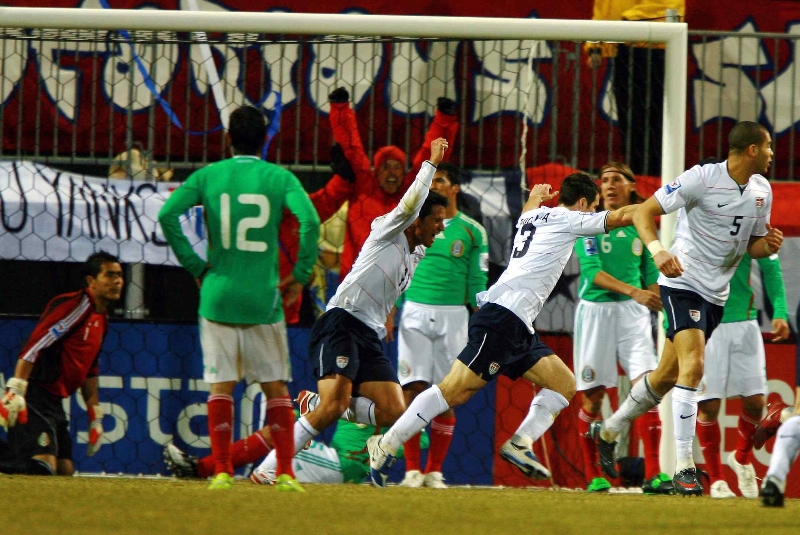 Eliminatoria del 2009. Estados Unidos se impuso por 2-0 a un Tri inoperante.