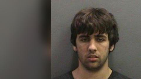 En un principio, Ashton Colby Sachs se declaró inocente de asesinar a sus padres e intentar matar también a dos de sus hermanos.