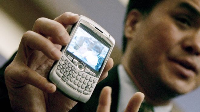 El BlackBerry "Curve" fue en su momento el celular emblemático de las celebridades y los hombres de negocios.