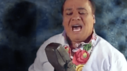 La canción se llama "Si Quieres" y ya acumula más de 400,000 visitas en Youtube.