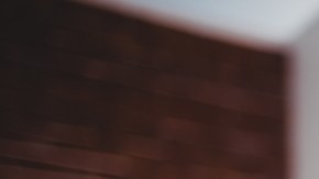 Hay que leer con detenimiento los documentos mensuales del banco./Shutterstock