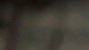 Shimon Peres (dcha) entrega un regalo al presidente de Colombia, Juan Manuel Santos, en 2013 en Jerusalén.