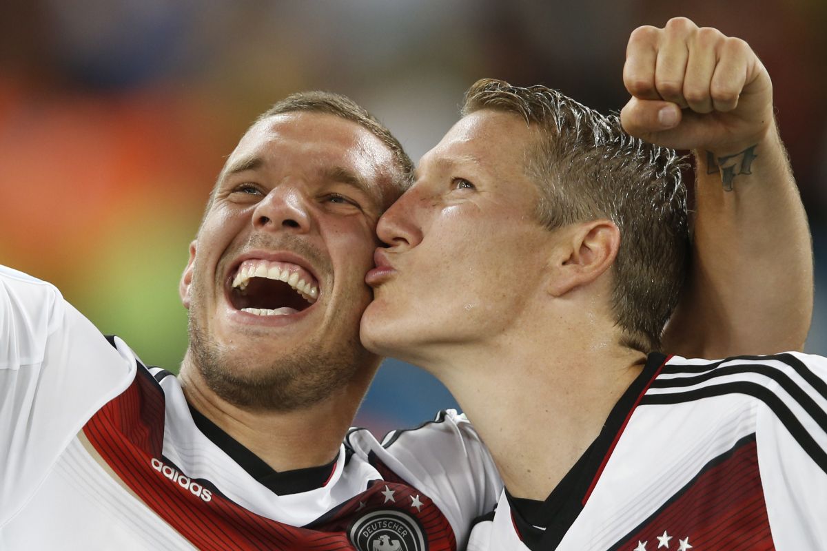Lukas Podolski y Bastian Schweinsteiger coincidieron en el Bayern Múnich algunos años.