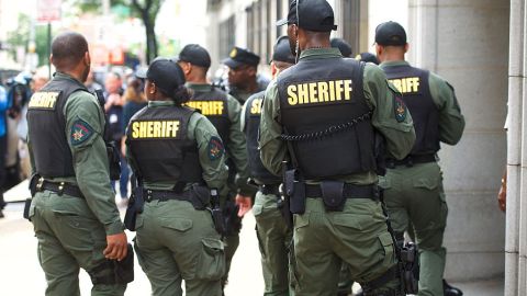 Ocho personas resultaron heridas en un tiroteo en Baltimore.