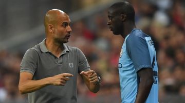 Yaya Touré y Pep Guardiola: tensa situación en Manchester City.