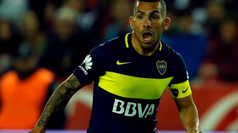 Carlos Tevez se sobrepuso y metió a Boca Juniors a la siguiente fase de la Copa Argentina.