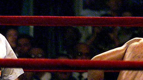 29 Sept. 2001:  Bernard Hopkins noquea a Felix Trinidad